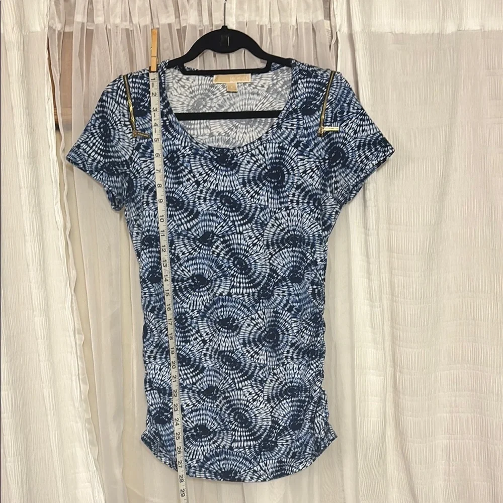 Blouse of Michael Kors.. Blue pattern